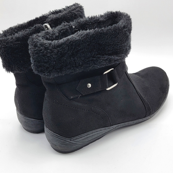 Cloudwalkers by Avenue Size 11W Black Boots with Rounded Toe. #1328 - Picture 4 of 8